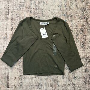 Calvin Klein Long Sleeve Crop Top in Green - XS